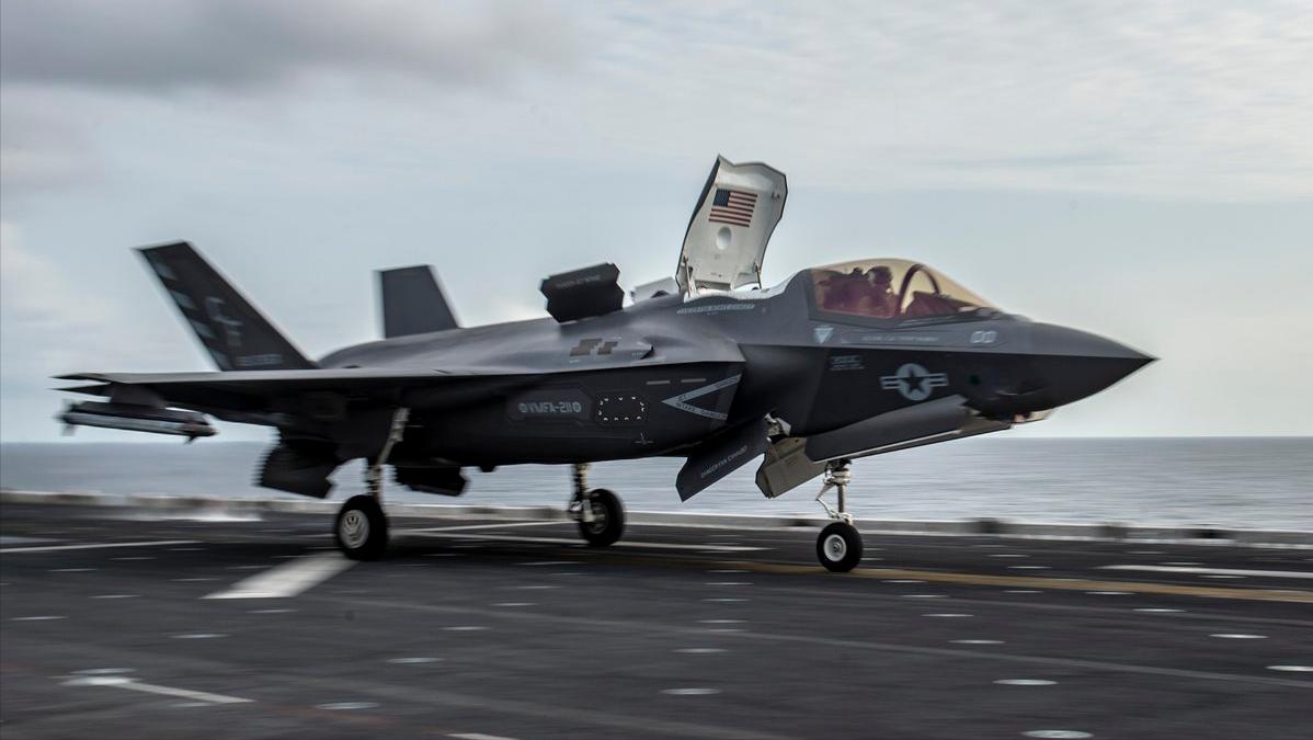 日本现有几艘航母在服役,探究日本海上力量的重要一环,日本航母服役数量揭秘,探究日本海上力量的关键一环