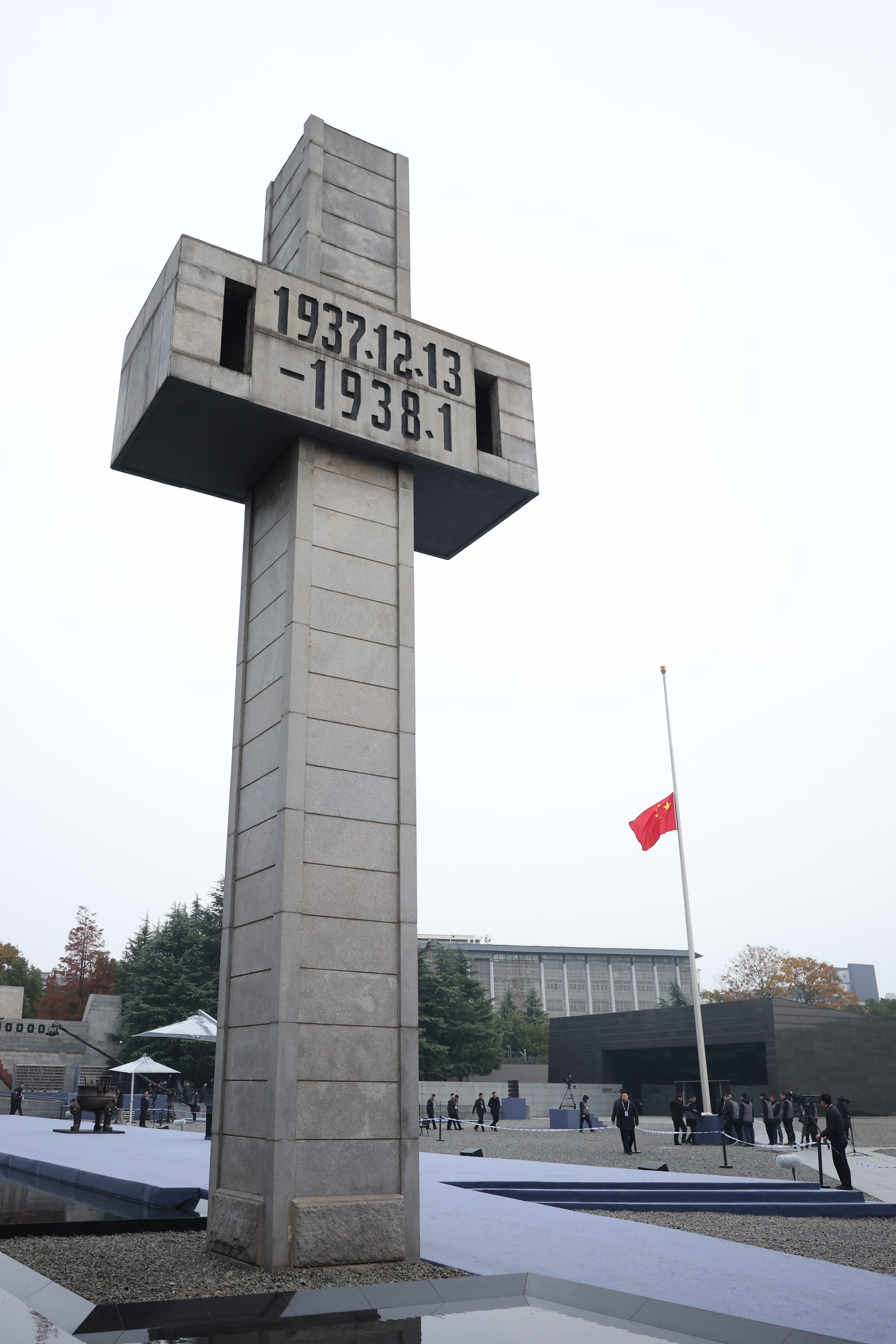 中国历史上的降半旗记录，回顾与致敬，中国历史上的降半旗事件回顾与致敬