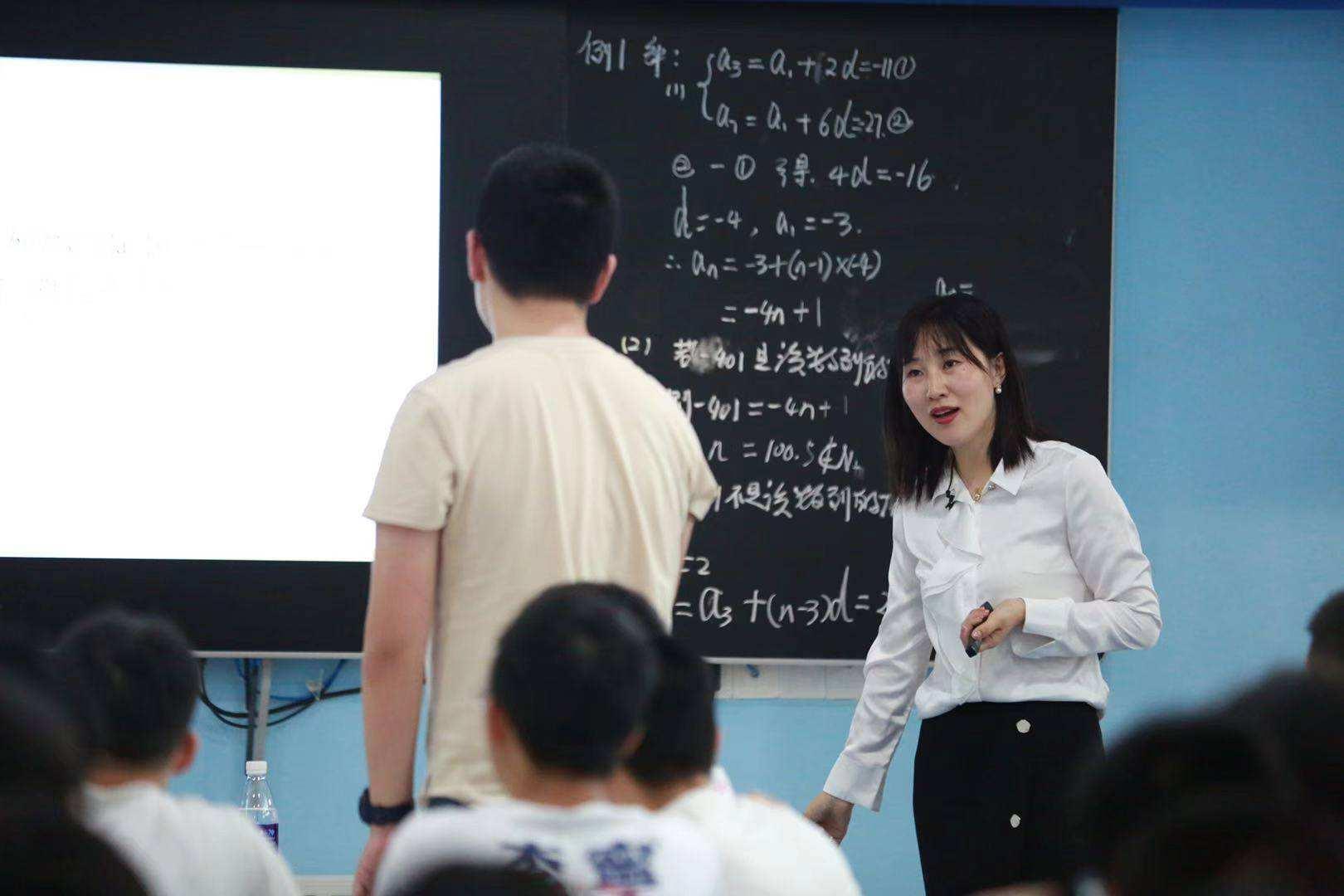 部队2023年工资大涨原因,深度分析与观察,部队工资大涨原因深度解析与观察,2023年趋势分析