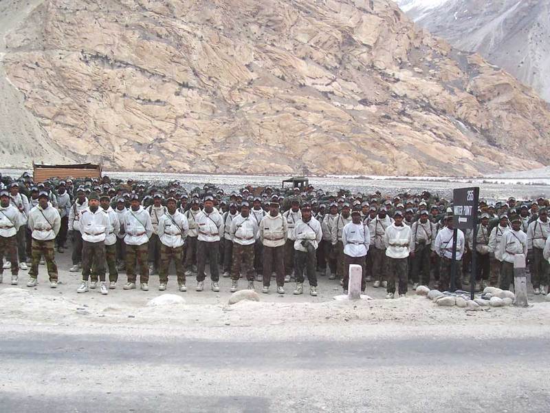 中印边境驻训部队，捍卫边疆，展示决心，中印边境驻训部队坚定捍卫边疆，展示决心与毅力