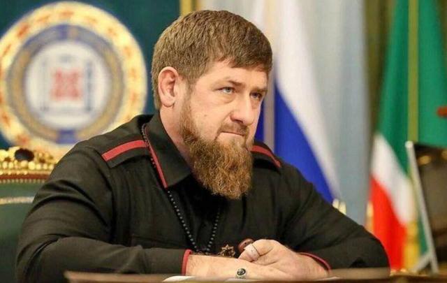 车臣卡德罗夫与普京,俄罗斯权力架构中的两位重要人物,车臣卡德罗夫与普京,俄罗斯权力核心的关键人物关系解析