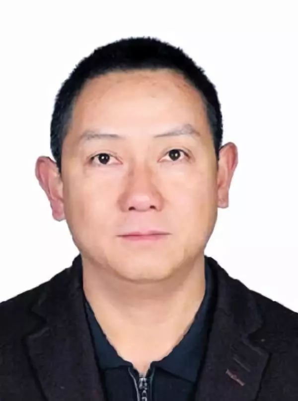 王宏，摄影干事在47集团军的卓越表现，王宏在47集团军摄影领域的杰出表现风采