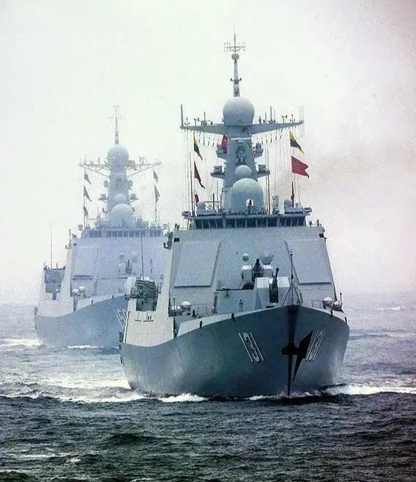 纪念人民海军成立七十周年，探索与成长中的055型驱逐舰，人民海军成立七十周年之际，探索与成长中的055型驱逐舰纪念活动