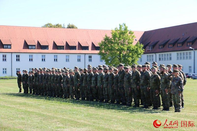 中德卫勤实兵合作，共建安全繁荣的未来，中德卫勤实兵合作，共建安全繁荣的未来