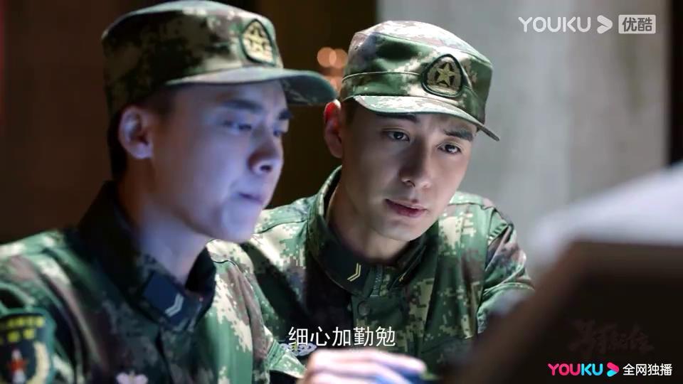 火箭军军装与陆军的差异及其意义,火箭军与陆军军装的差异及其深层意义