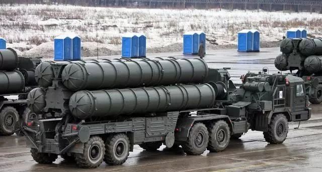 国际观察,西方极限施压成为俄罗斯强势反击的引信,俄罗斯强势反击,西方施压引发全球关注