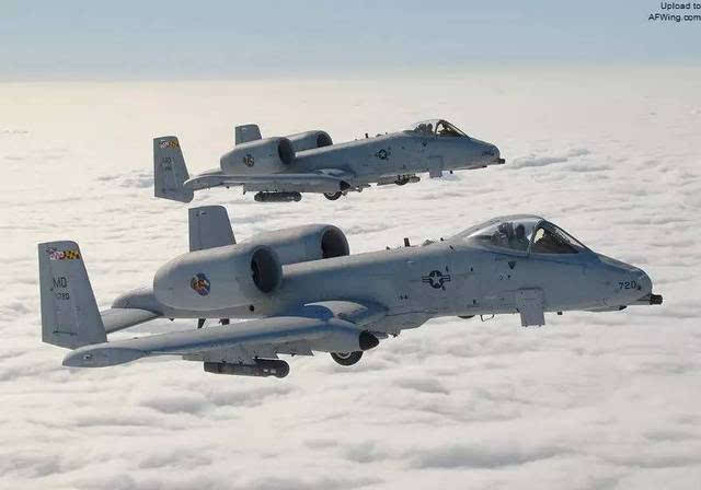 揭秘A-10攻击机的射击威力,一段震撼的射击视频解析,揭秘A-10攻击机的震撼射击威力,一段射击视频的深度解析