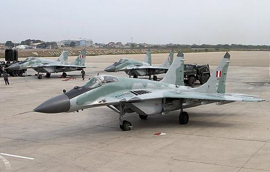 中国空军一号战斗机,翱翔天际的雄鹰,中国空军一号战斗机,天际翱翔的雄鹰霸主