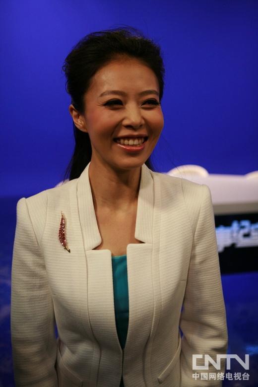 雅妮,军事节目主持人的风采,雅妮,军事节目主持人的魅力风采