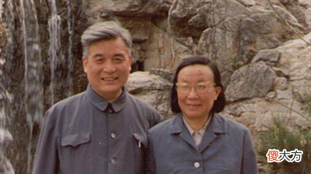 邓稼先妻子许鹿希简介，邓稼先妻子许鹿希，生平简介