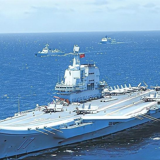 中国舰空母舰,走向深蓝,展现大国力量,中国航母走向深蓝,展现大国力量风采