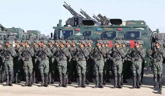 沙场阅兵之歌，沙场阅兵赞歌