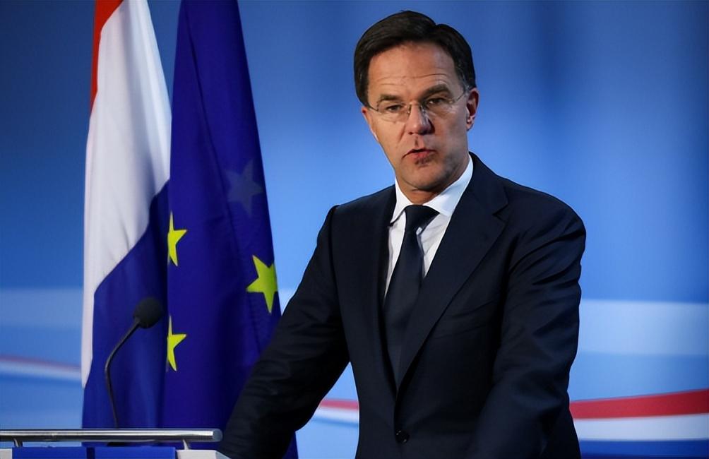 揭秘歼-15舰载战斗机实弹射击震撼画面,中国海军航空兵战力再升级,揭秘歼-15舰载战斗机实弹射击,中国海军航空兵战力飙升